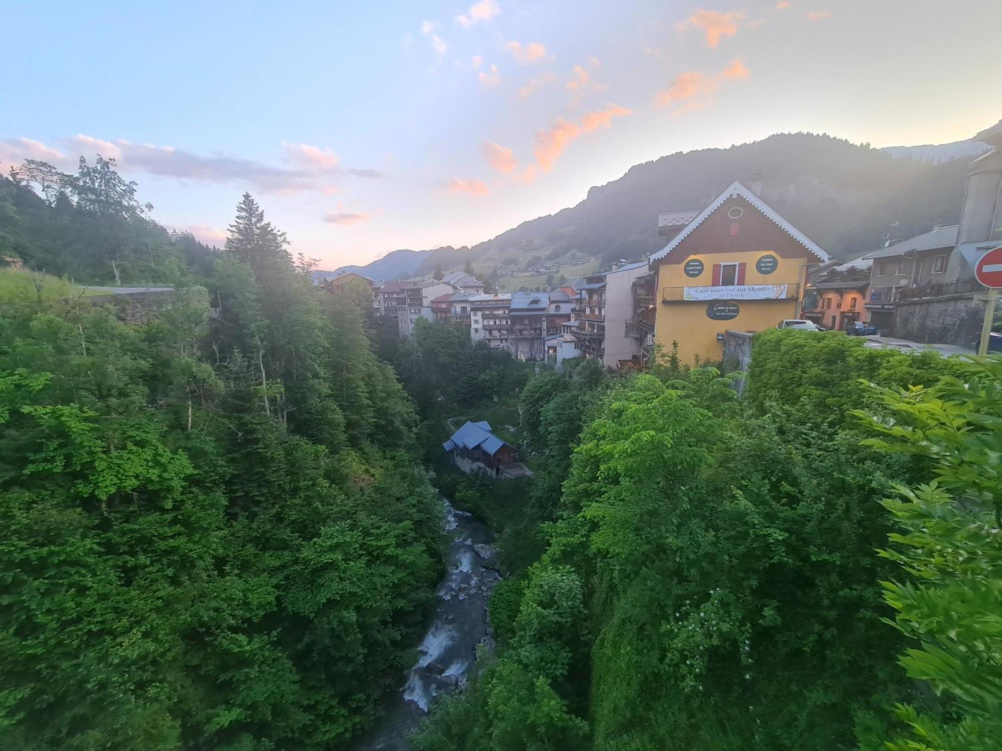Hotel Le Montblanc Флюме Екстериор снимка